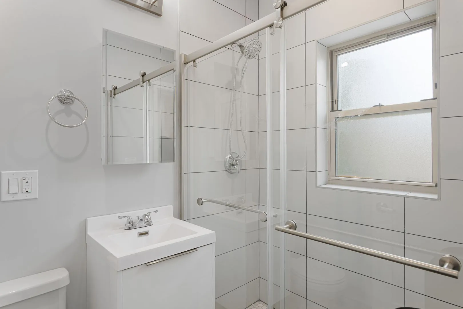 1631 W Chase Ave, , 60626, USA 60626-unit#1J-Chicago-IL