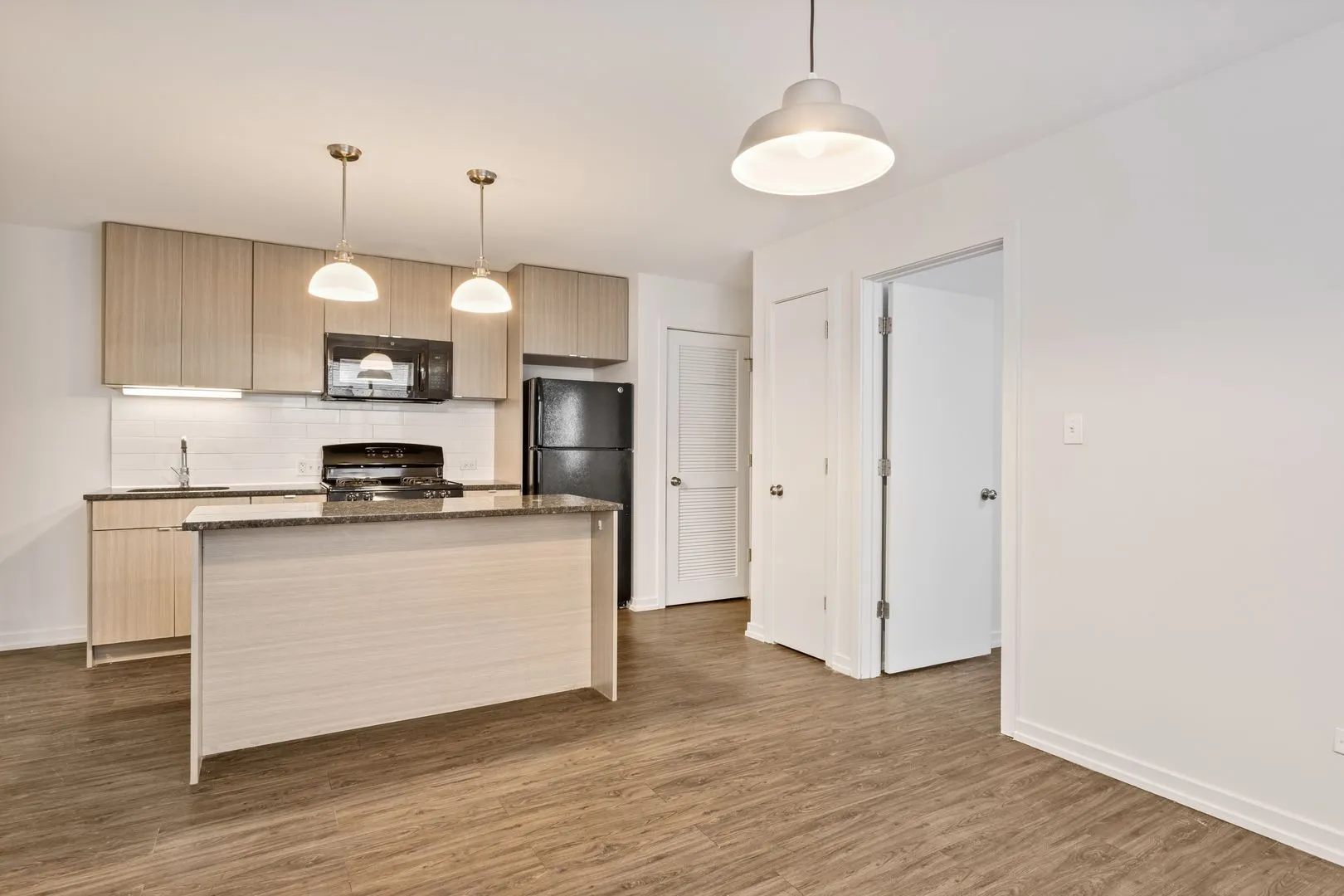 5411 N Winthrop Ave, , 60640, USA 60640-unit#420-Chicago-IL