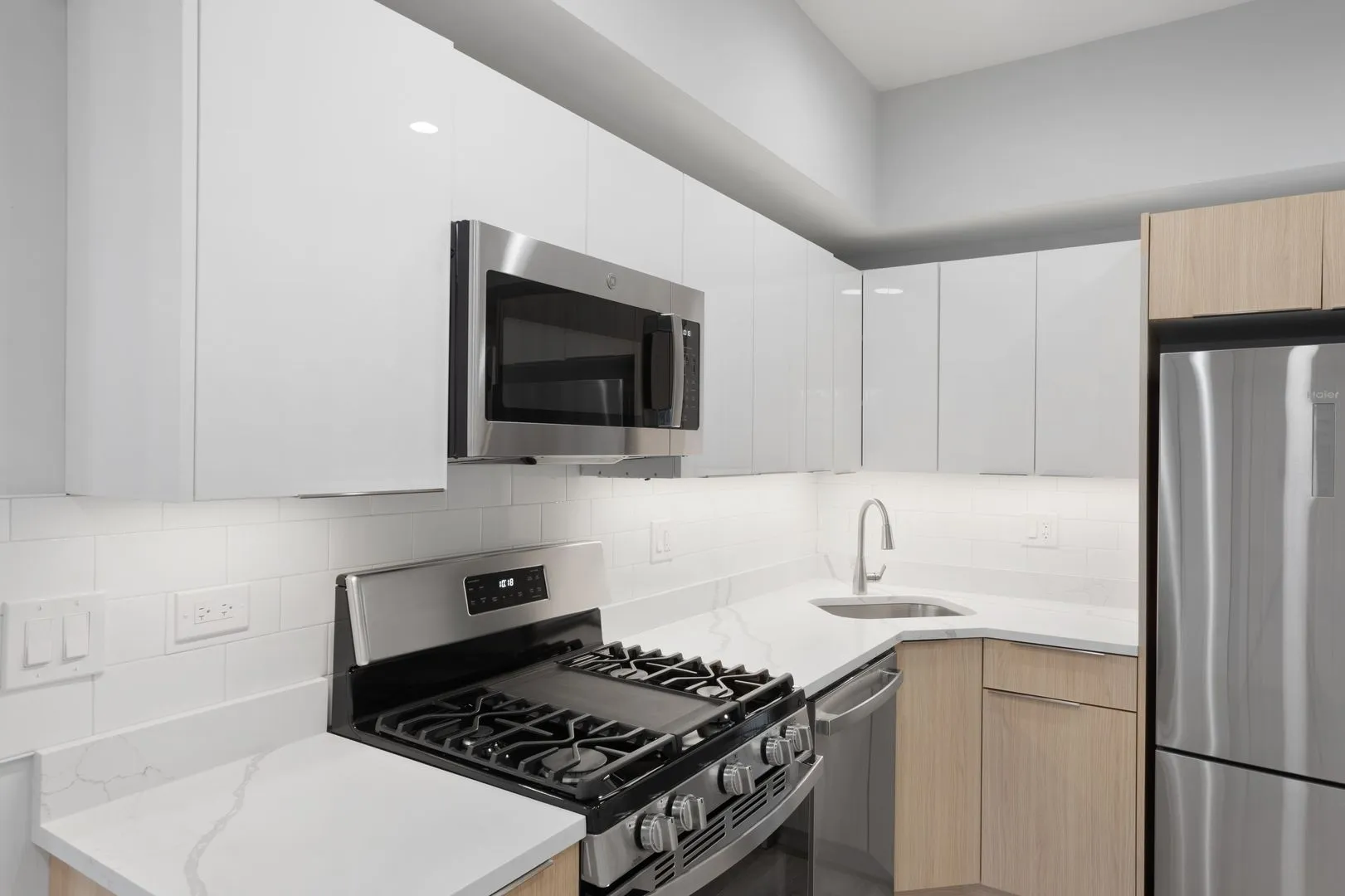 7417 N Clark St, ,  60626, USA 60626-unit#2-Chicago-IL