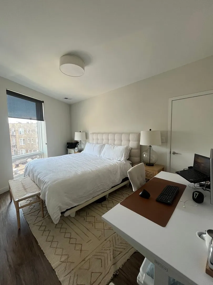 1045 W Cornelia Ave #501, ,  60657, USA 60657-Chicago-IL