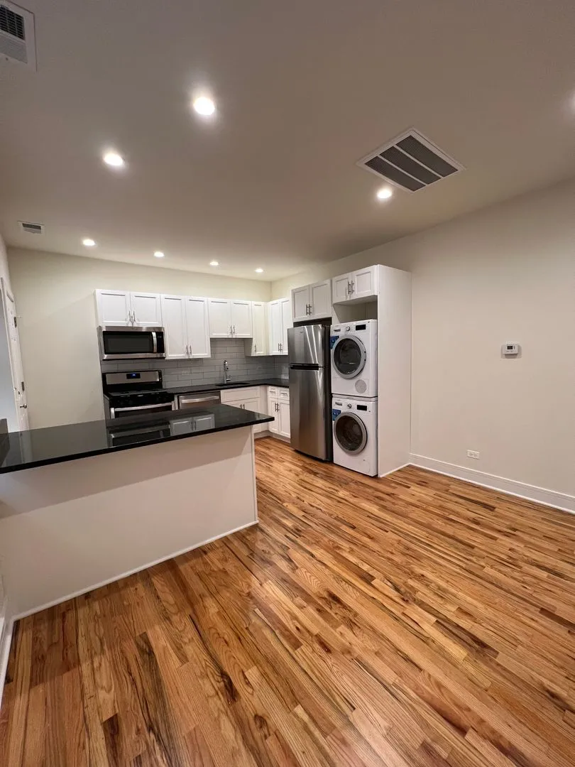 3230 N Clark St, , 60657, USA 60657-unit#3230-3F-Chicago-IL