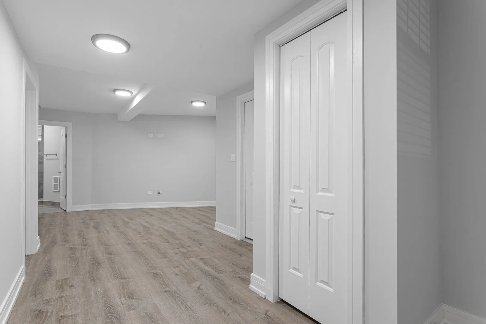 1062 W Glenlake Ave, ,  60660, USA 60660-unit#GW-Chicago-IL