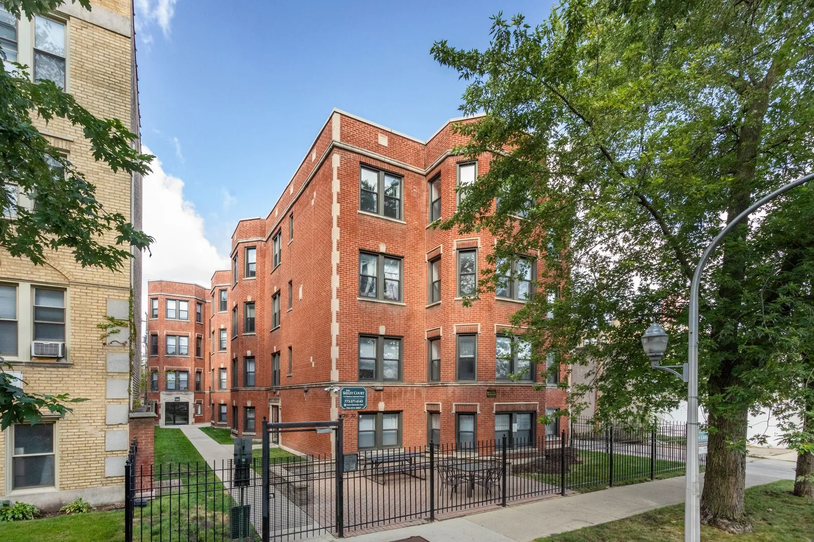 7526 N Seeley Ave, ,  60645, USA 60645-unit#202-Chicago-IL