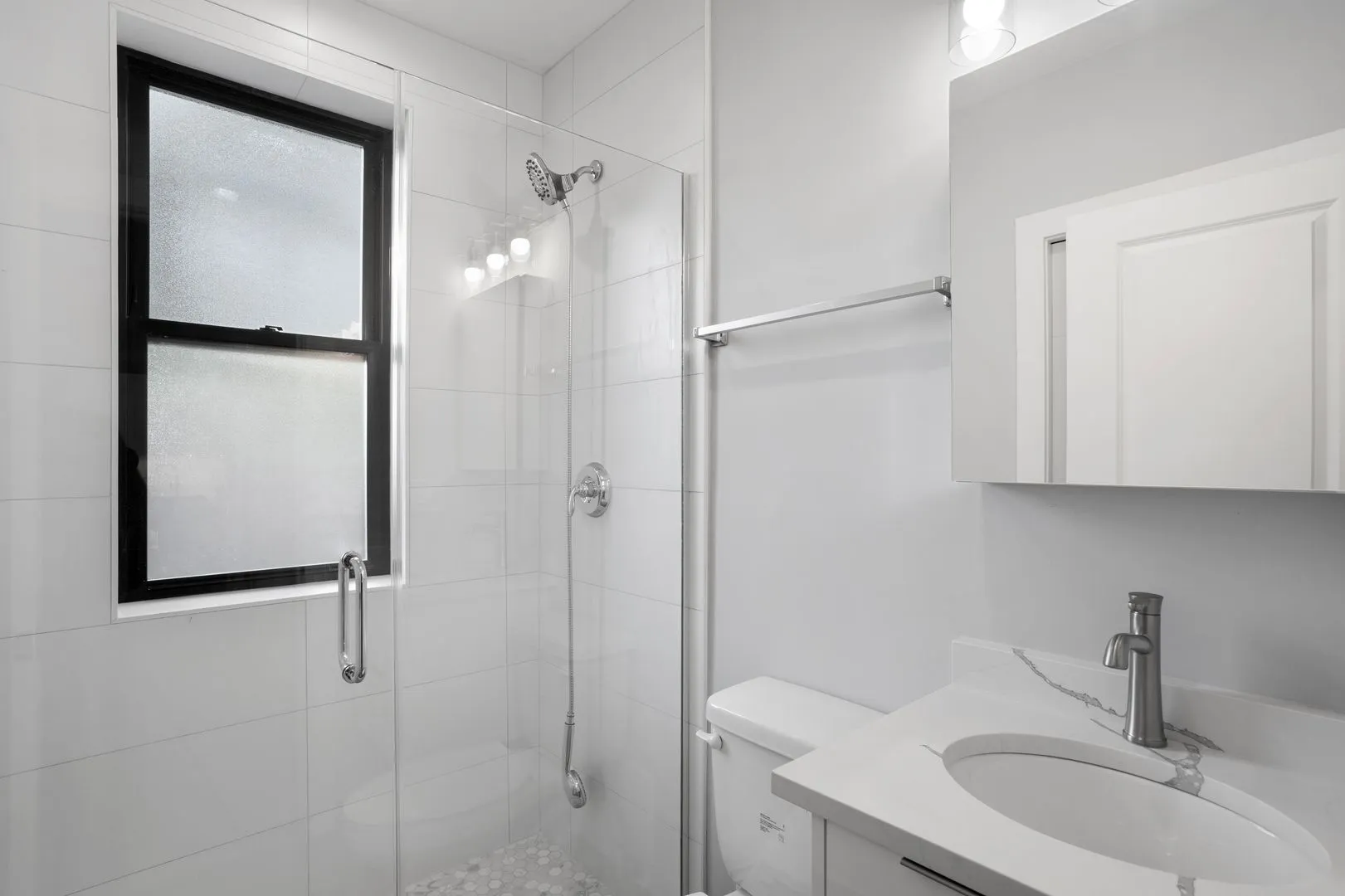 1552 W Juneway Terrace, ,  60626, USA 60626-unit#1F-Chicago-IL