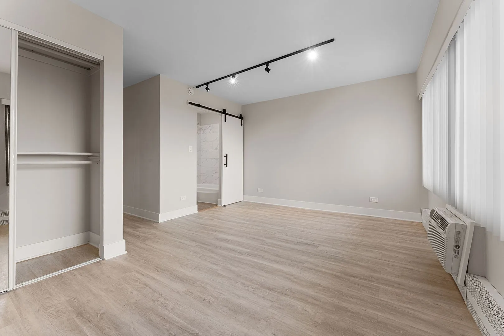 6166 N Sheridan Rd, ,  60660, USA 60660-unit#26L-Chicago-IL