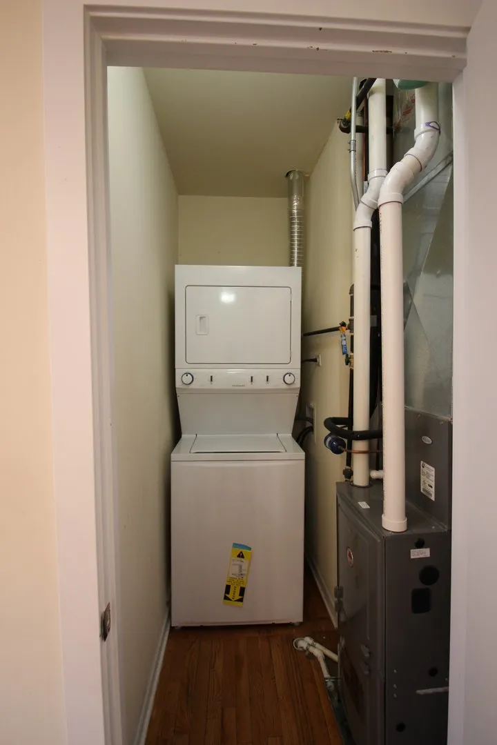 4750 N Sacramento Ave, ,  60625, USA 60625-unit#2W-Chicago-IL