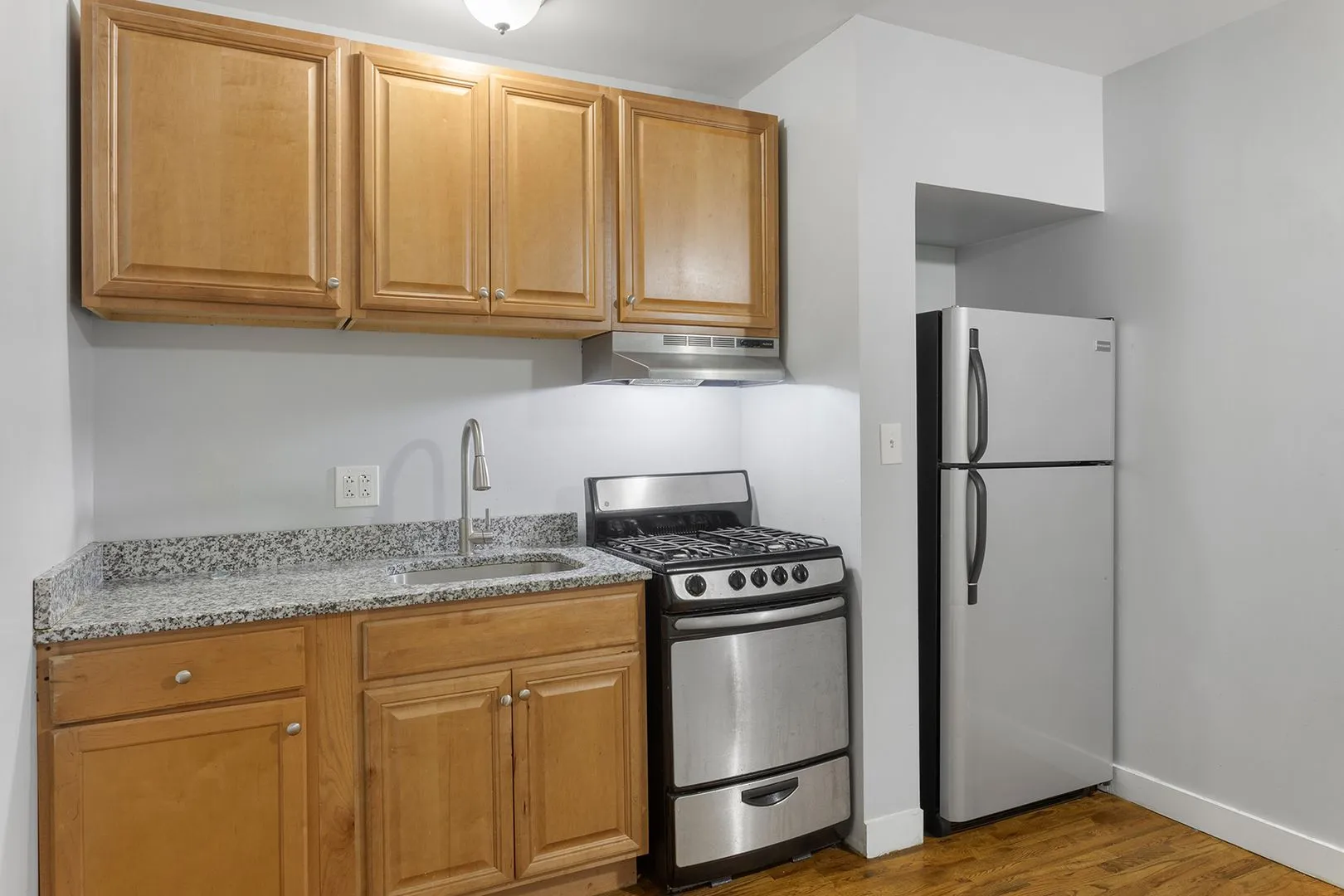 7456 N Greenview Ave, , 60626, USA 60626-unit#1D-Chicago-IL