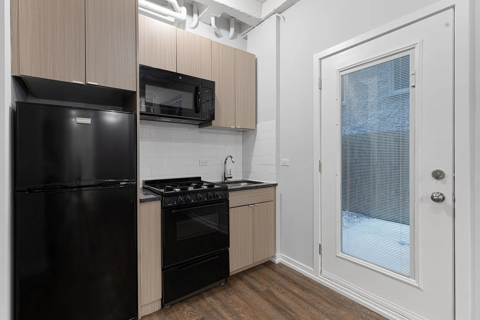 5718 N Winthrop Ave, ,  60660, USA 60660-unit#105-Chicago-IL