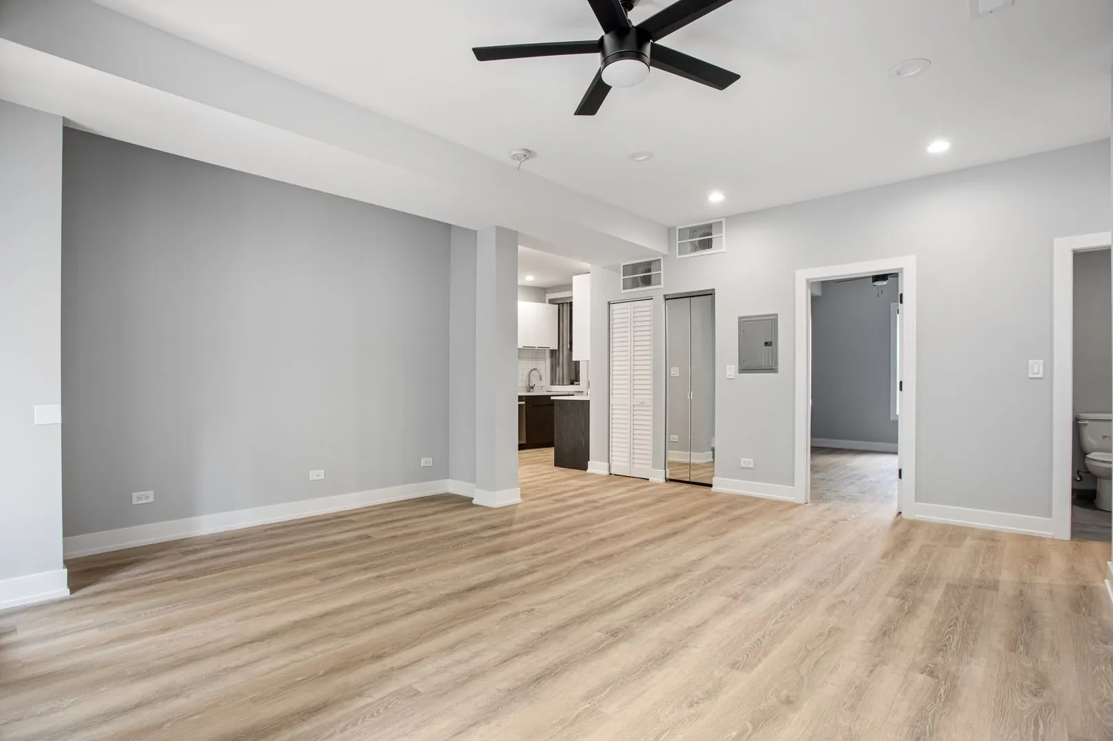 7642 N Eastlake Terrace, ,  60626, USA 60626-unit#2-Chicago-IL