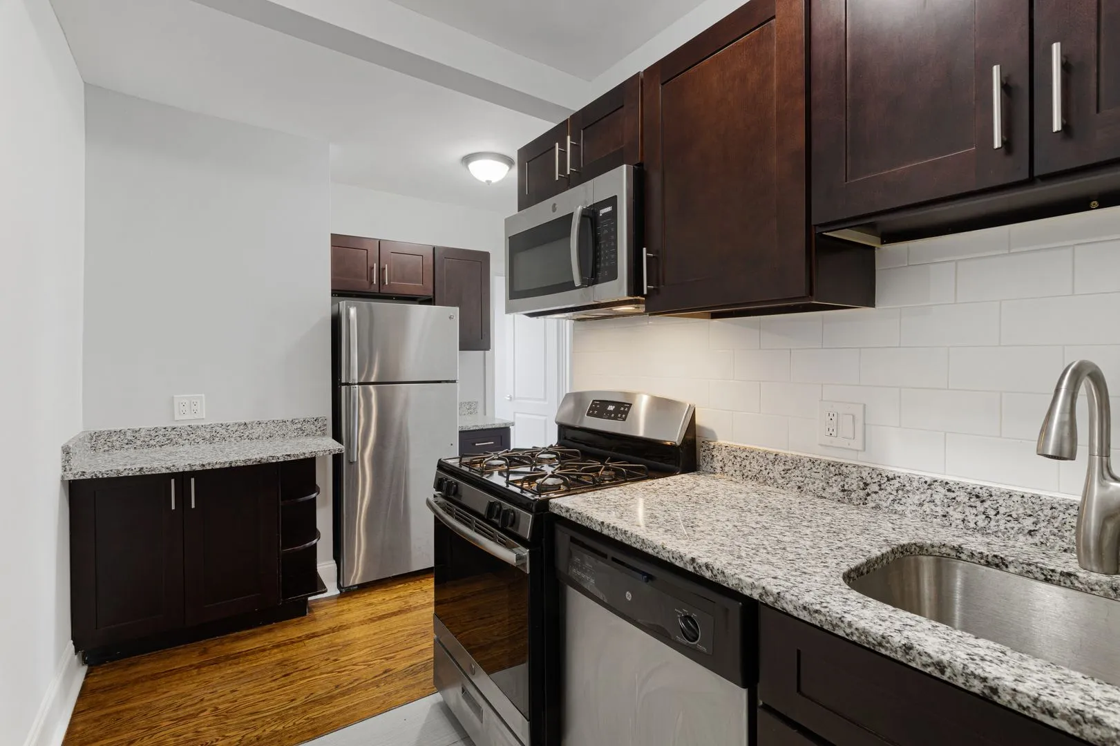 7742 N Ashland Ave, ,  60626, USA 60626-unit#3A-Chicago-IL