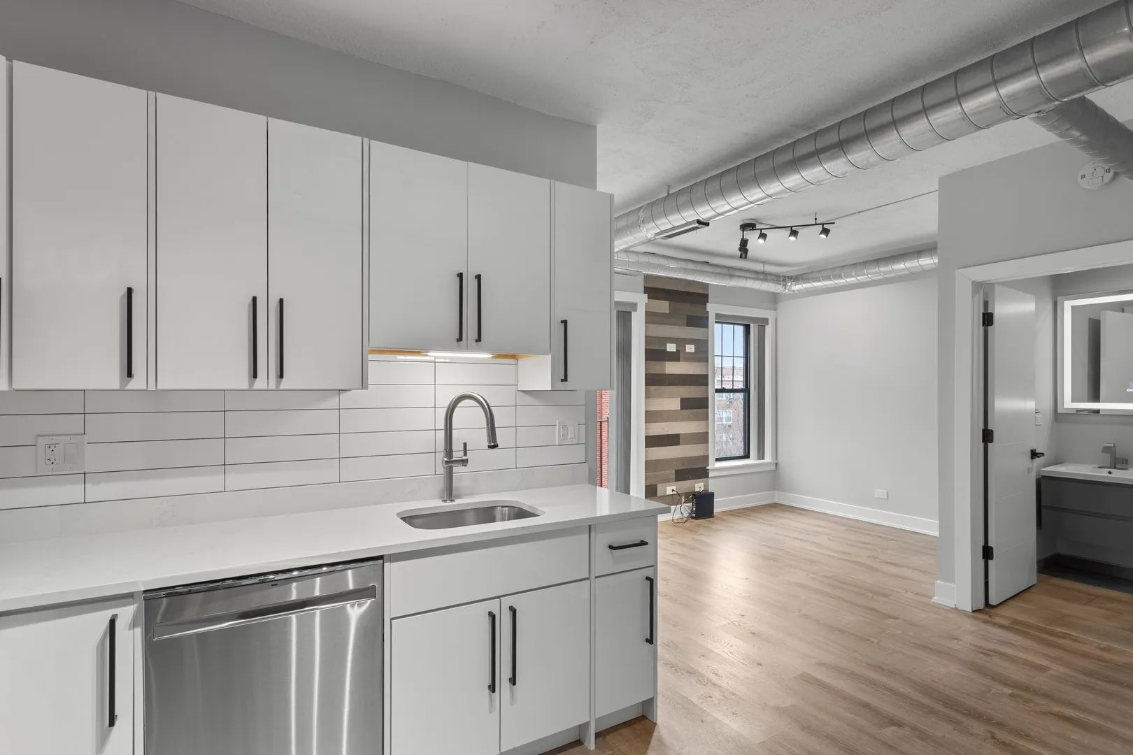 7645 N Sheridan Rd, ,  60626, USA 60626-unit#412-Chicago-IL