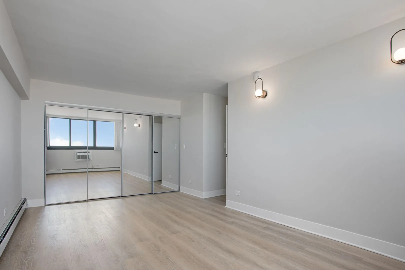 6166 N Sheridan Rd, , 60660, USA 60660-unit#28E-Chicago-IL