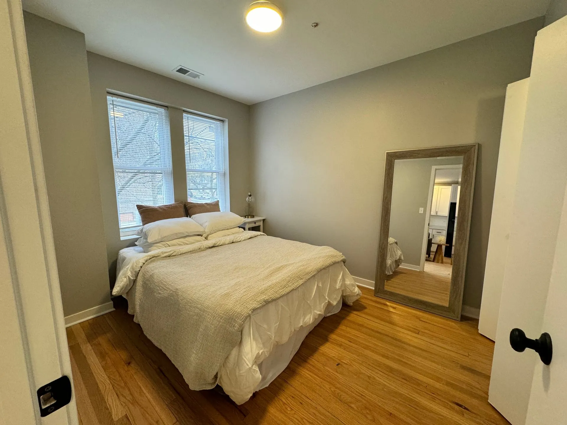 3055 W Leland Ave, , 60625, USA 60625-unit#B03-Chicago-IL