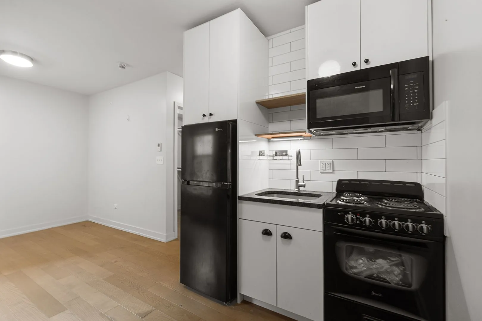 6019 N Winthrop Ave, , 60660, USA 60660-unit#310-Chicago-IL