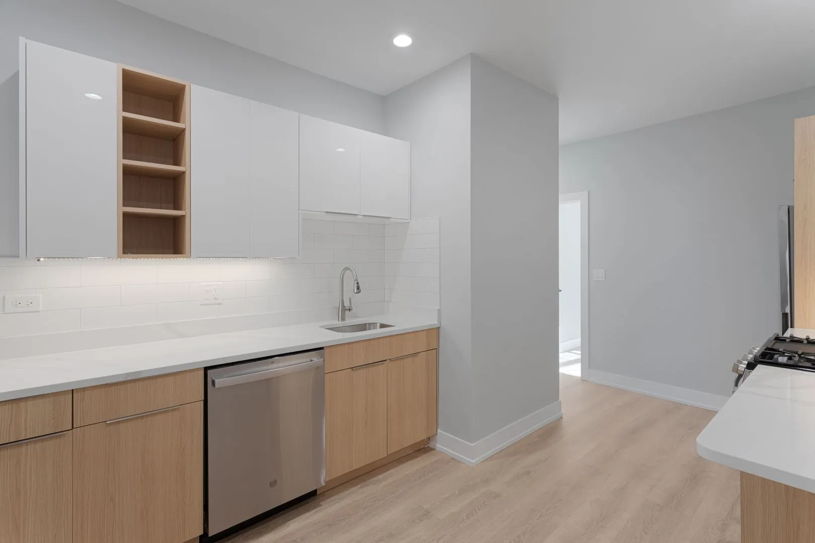 1908 W Morse Ave, ,  60626, USA 60626-unit#1-Chicago-IL