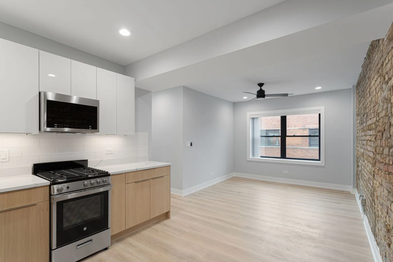 1556 W Juneway Terrace, , 60626, USA 60626-unit#1K-Chicago-IL