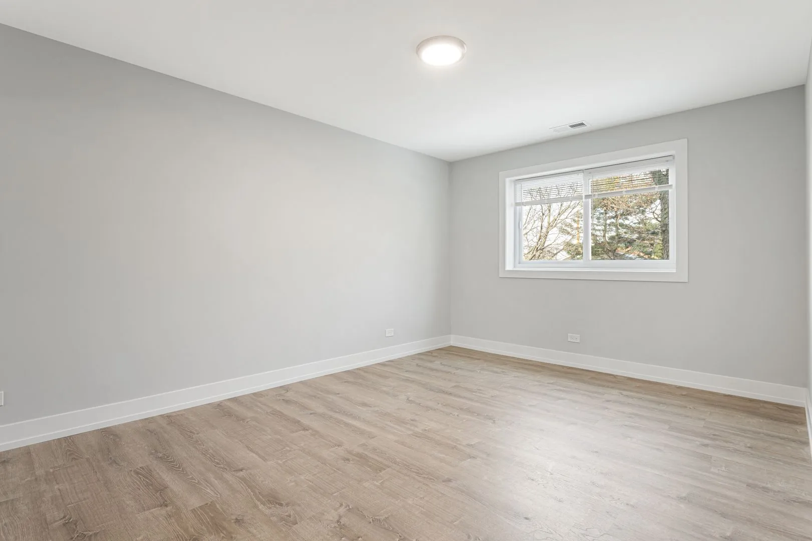 2333 W Lunt Ave, ,  60645, USA 60645-unit#401-Chicago-IL