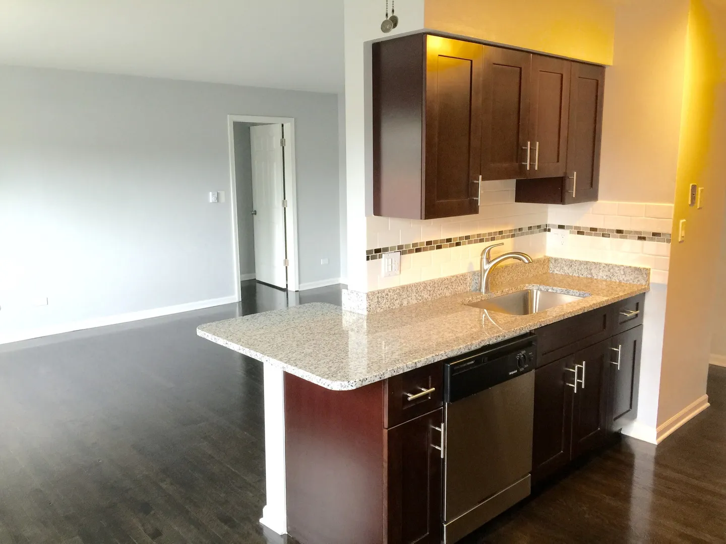 7545 N Winchester Ave, , 60626, USA 60626-unit#206-Chicago-IL