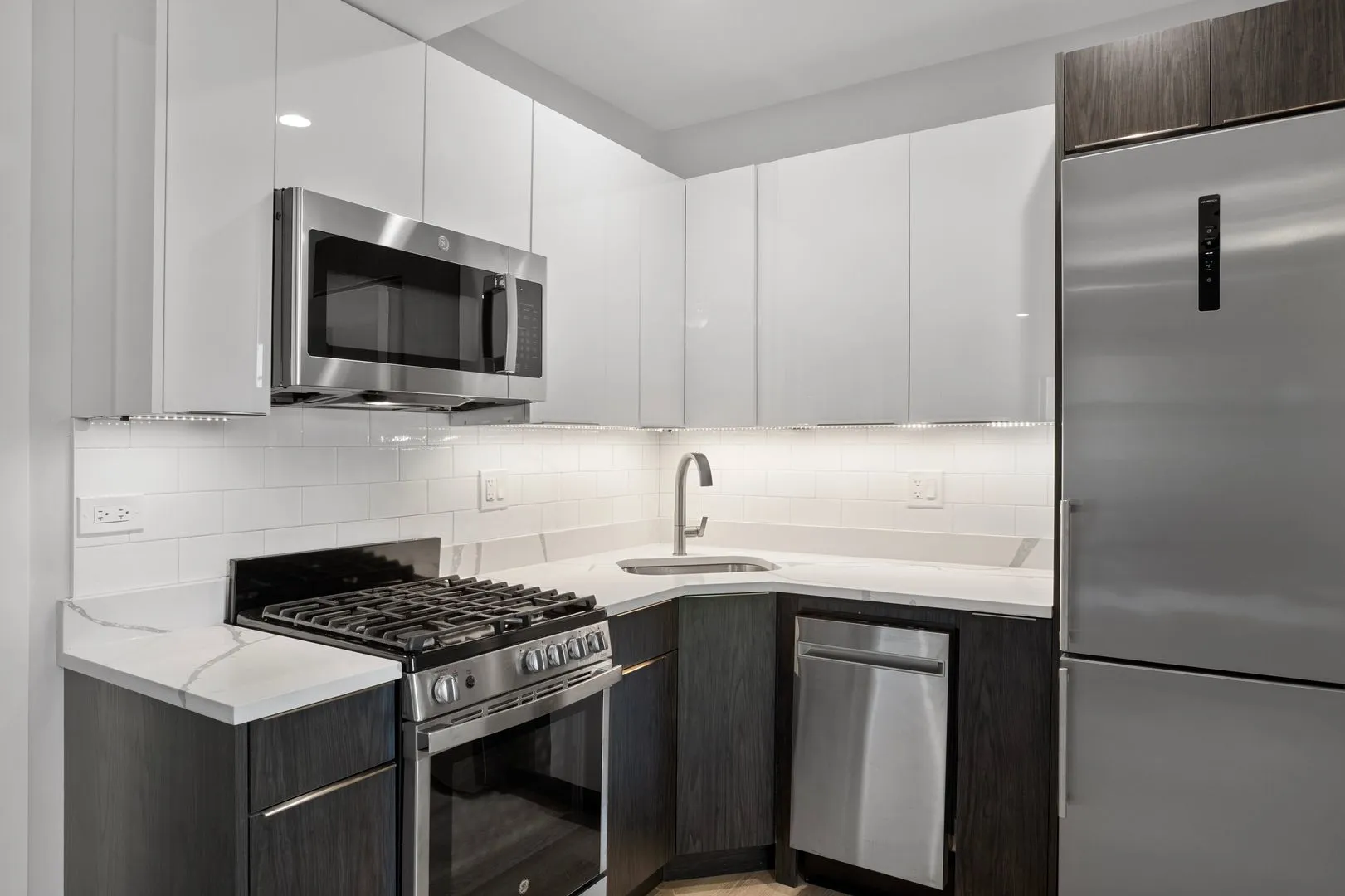 1552 W Juneway Terrace, ,  60626, USA 60626-unit#1F-Chicago-IL