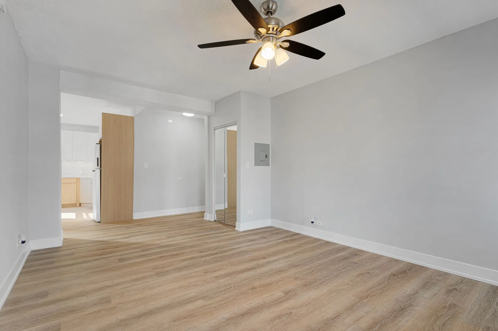 6026 N Winthrop Ave, , 60660, USA 60660-unit#5F-Chicago-IL