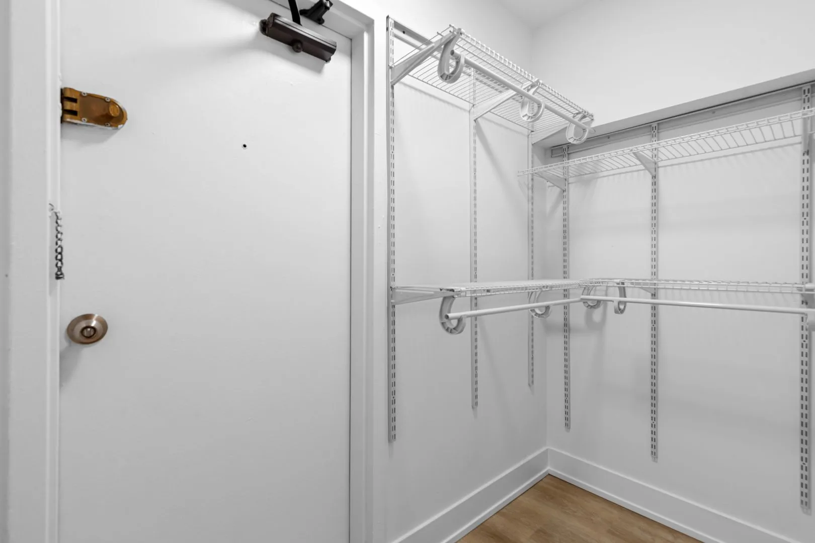 6166 N Sheridan Rd, , 60660, USA 60660-unit#24B-Chicago-IL