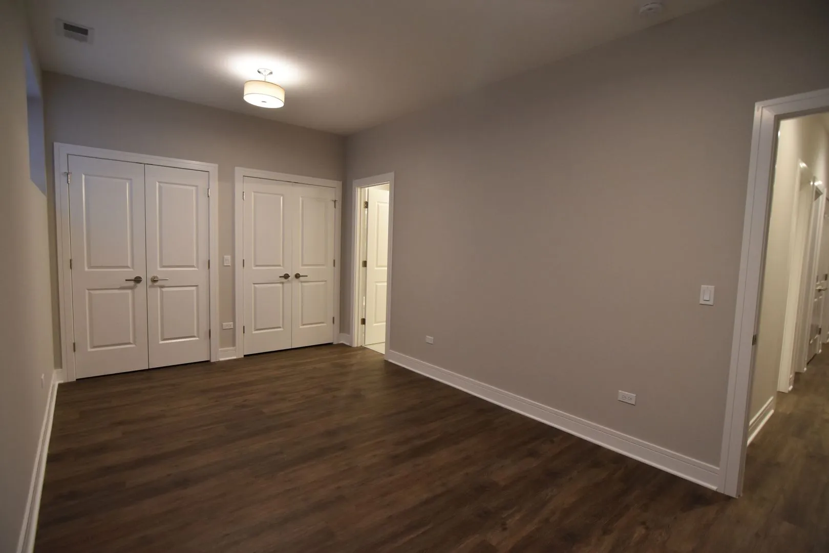 927 W Irving Park Rd, ,  60613, USA 60613-unit#927-101-Chicago-IL