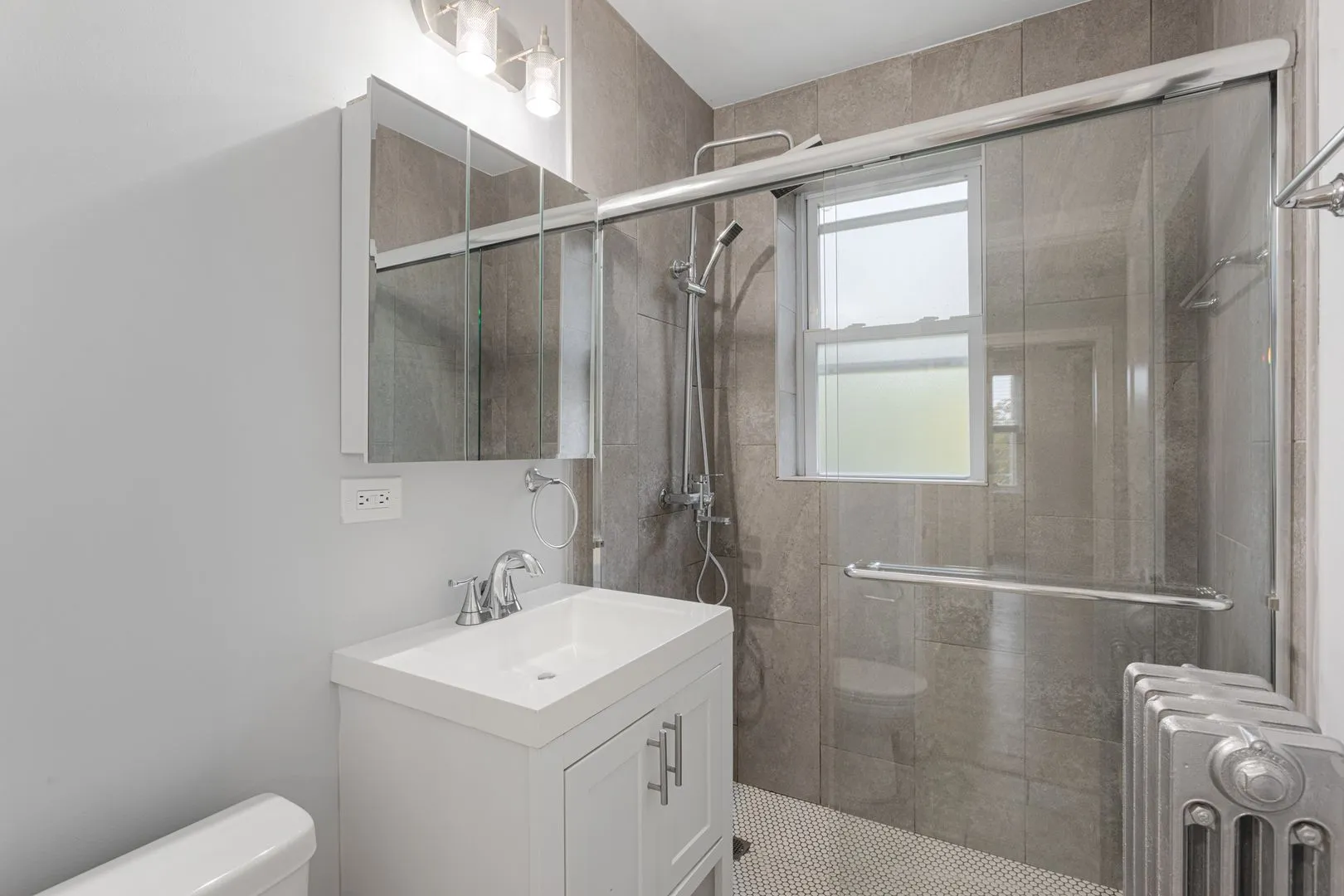 1521 W Sherwin Ave, , 60626, USA 60626-unit#501-Chicago-IL