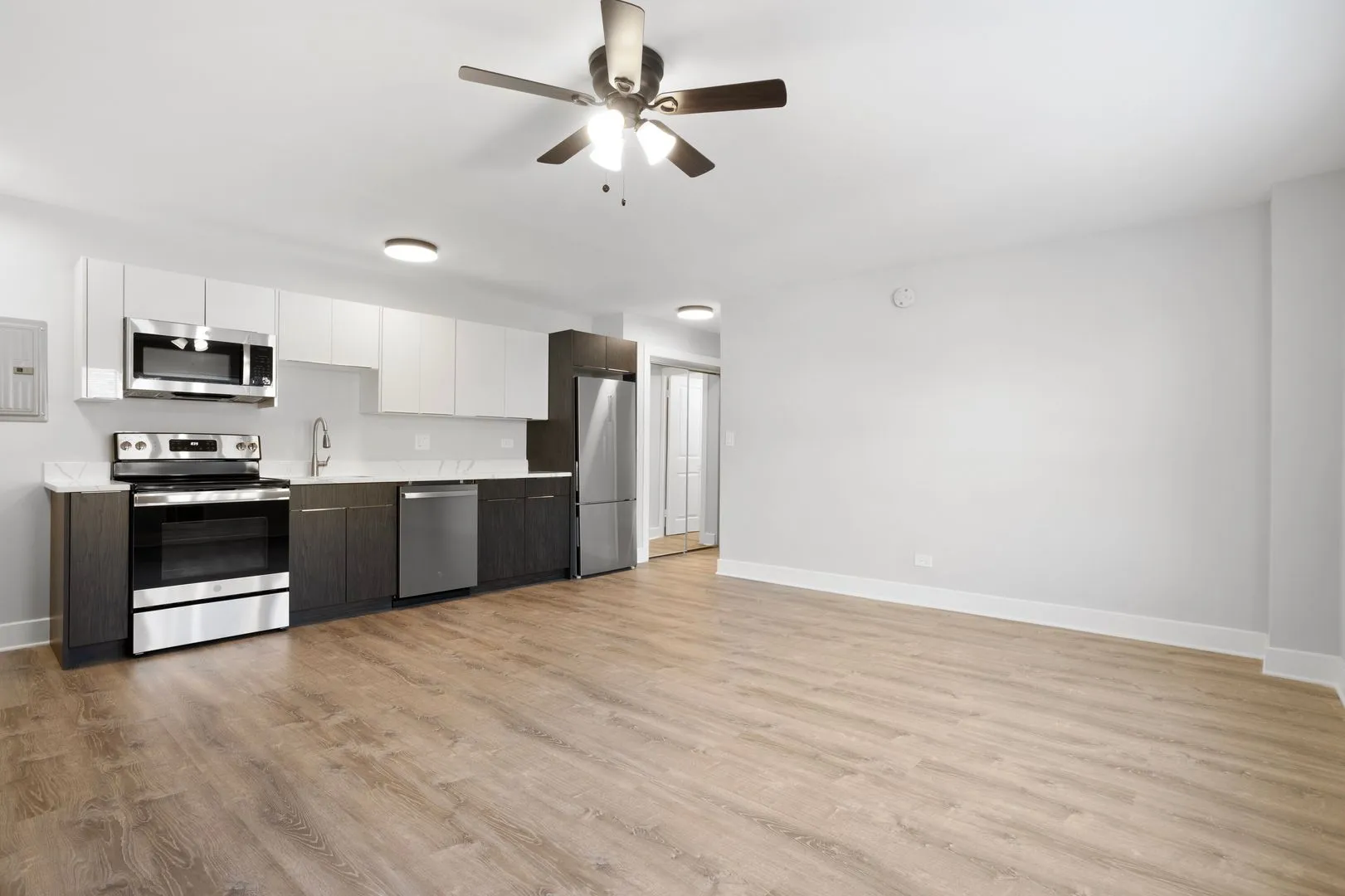 7710 N Sheridan Rd, ,  60626, USA 60626-unit#406-Chicago-IL