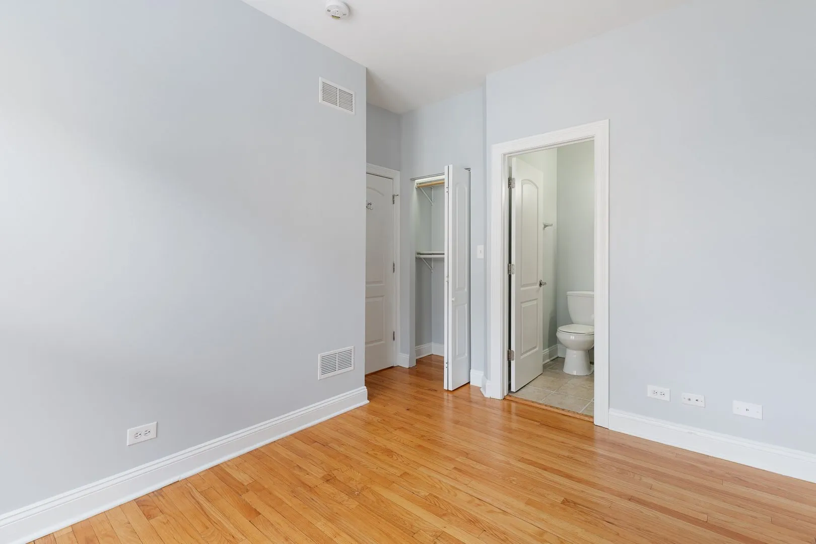 2005 W Jarvis Ave, ,  60645, USA 60645-unit#2-Chicago-IL