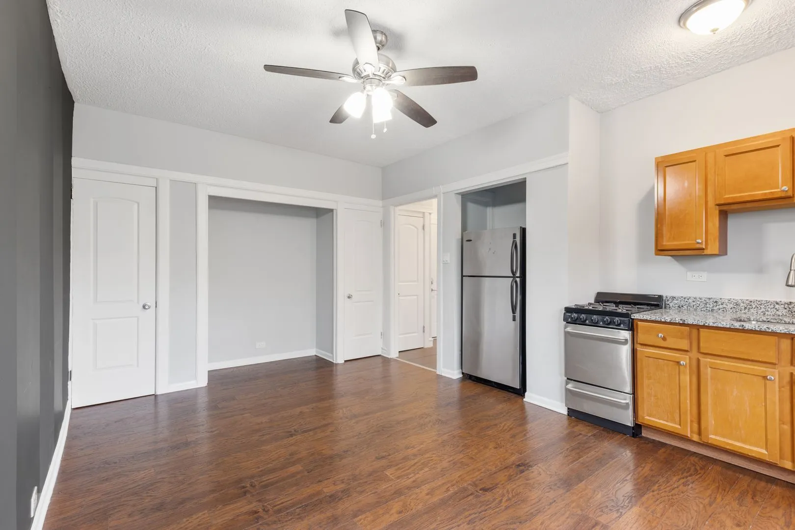 4555 Malden St, ,  60640, USA 60640-unit#303-Chicago-IL