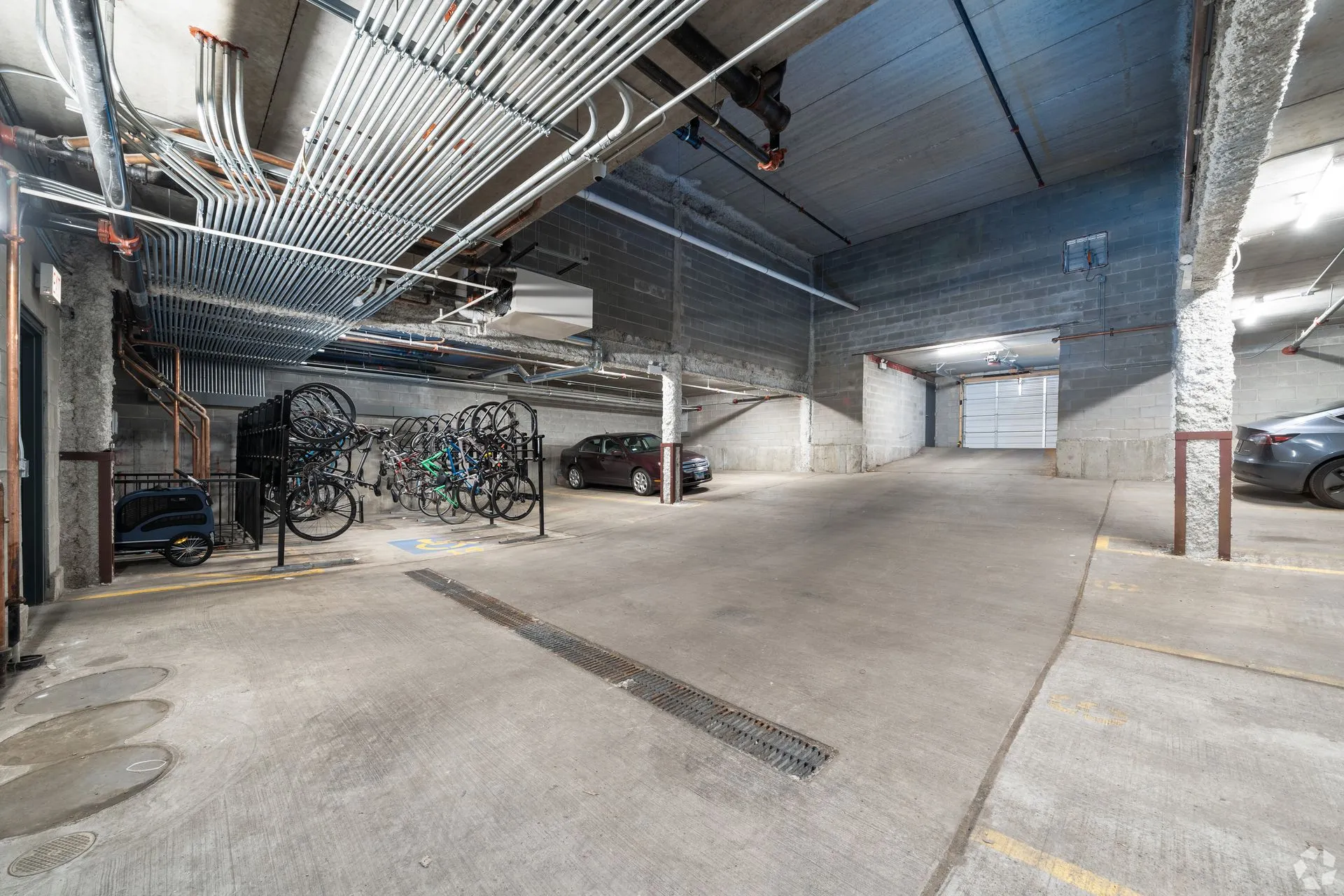 927 W Irving Park Rd, ,  60613, USA 60613-unit#927-206-Chicago-IL