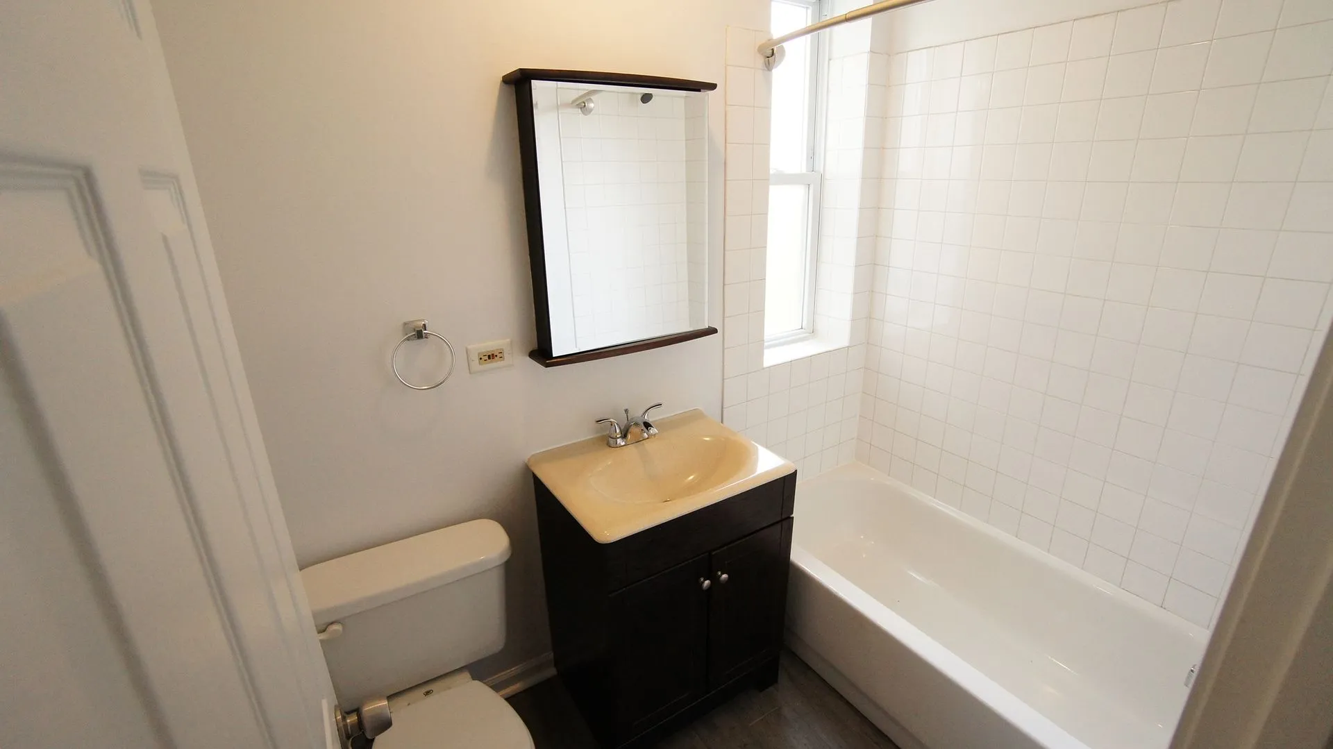 1627 N Humboldt Blvd, ,  60647, USA 60647-unit#2I-Chicago-IL