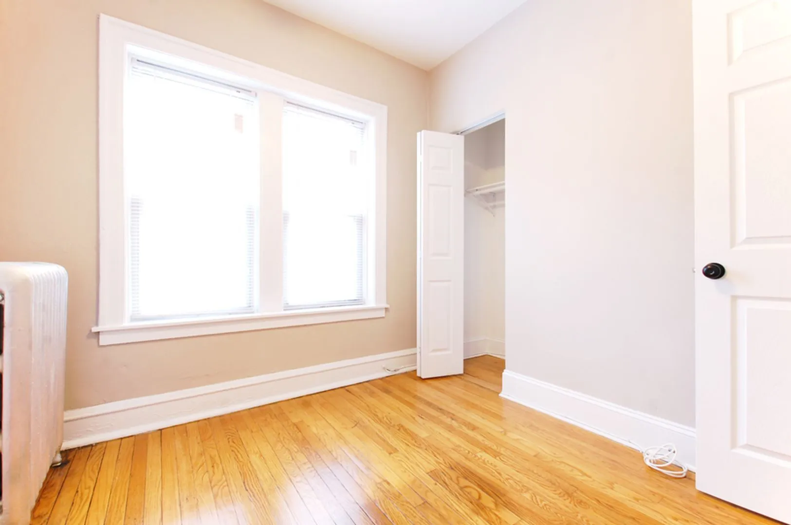 1331 W Touhy Ave, , 60626, USA 60626-unit#3S-Chicago-IL