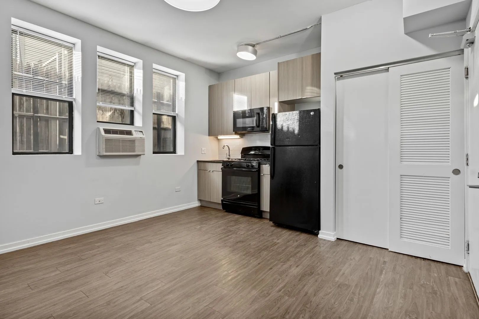 4875 N Magnolia Ave, , 60640, USA 60640-unit#120-Chicago-IL