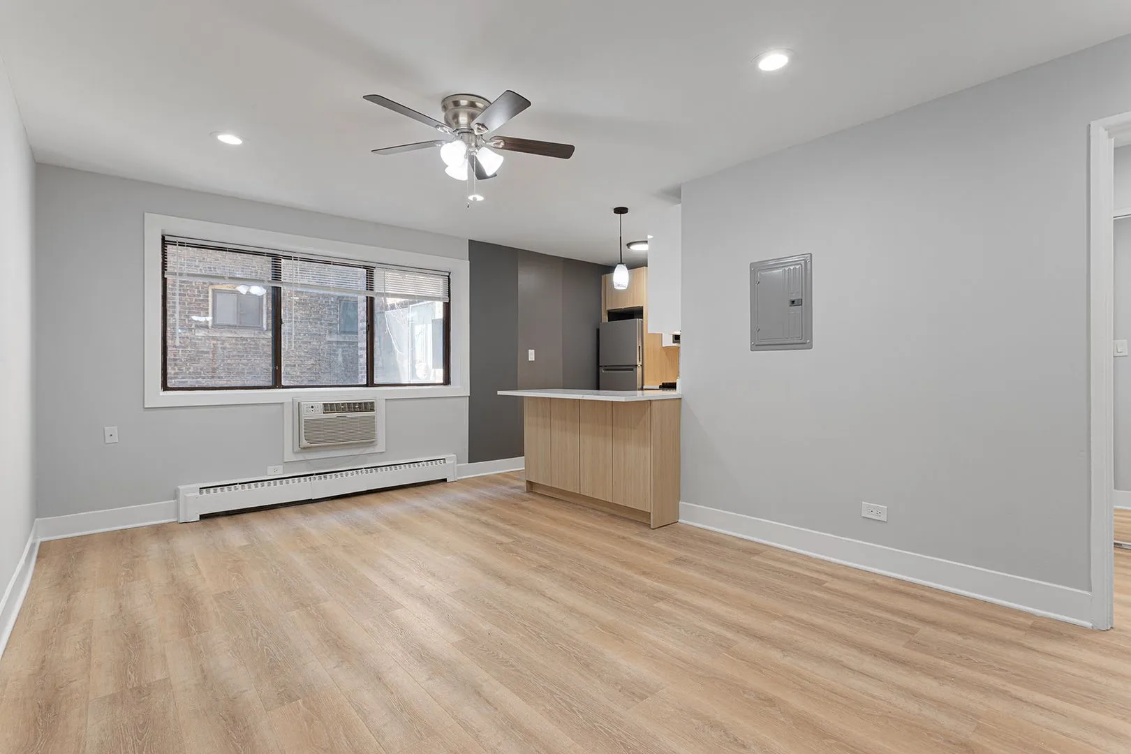 5534 N Kenmore Ave, ,  60640, USA 60640-unit#206-Chicago-IL