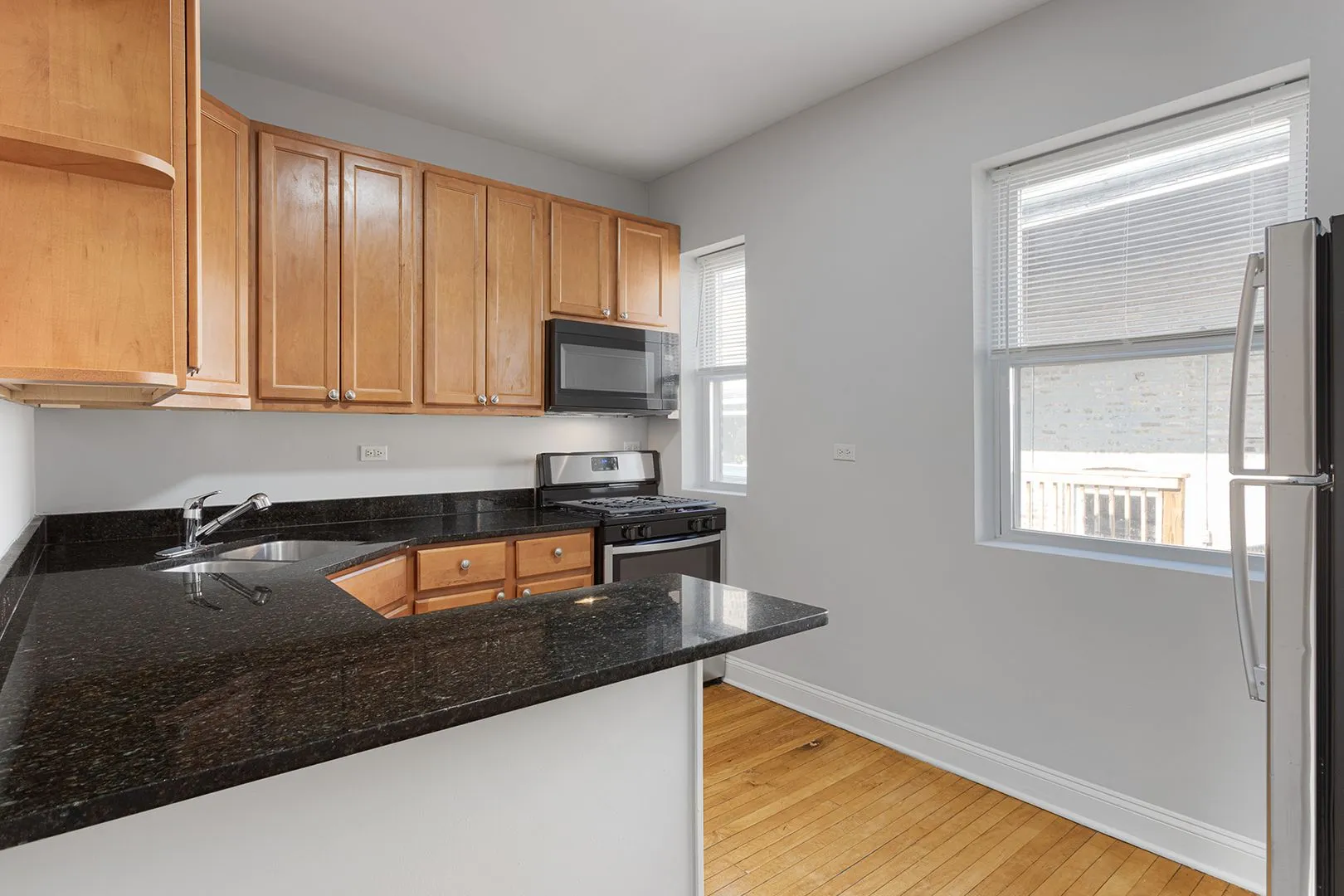 7328 N Damen Ave, ,  60645, USA 60645-unit#3-Chicago-IL