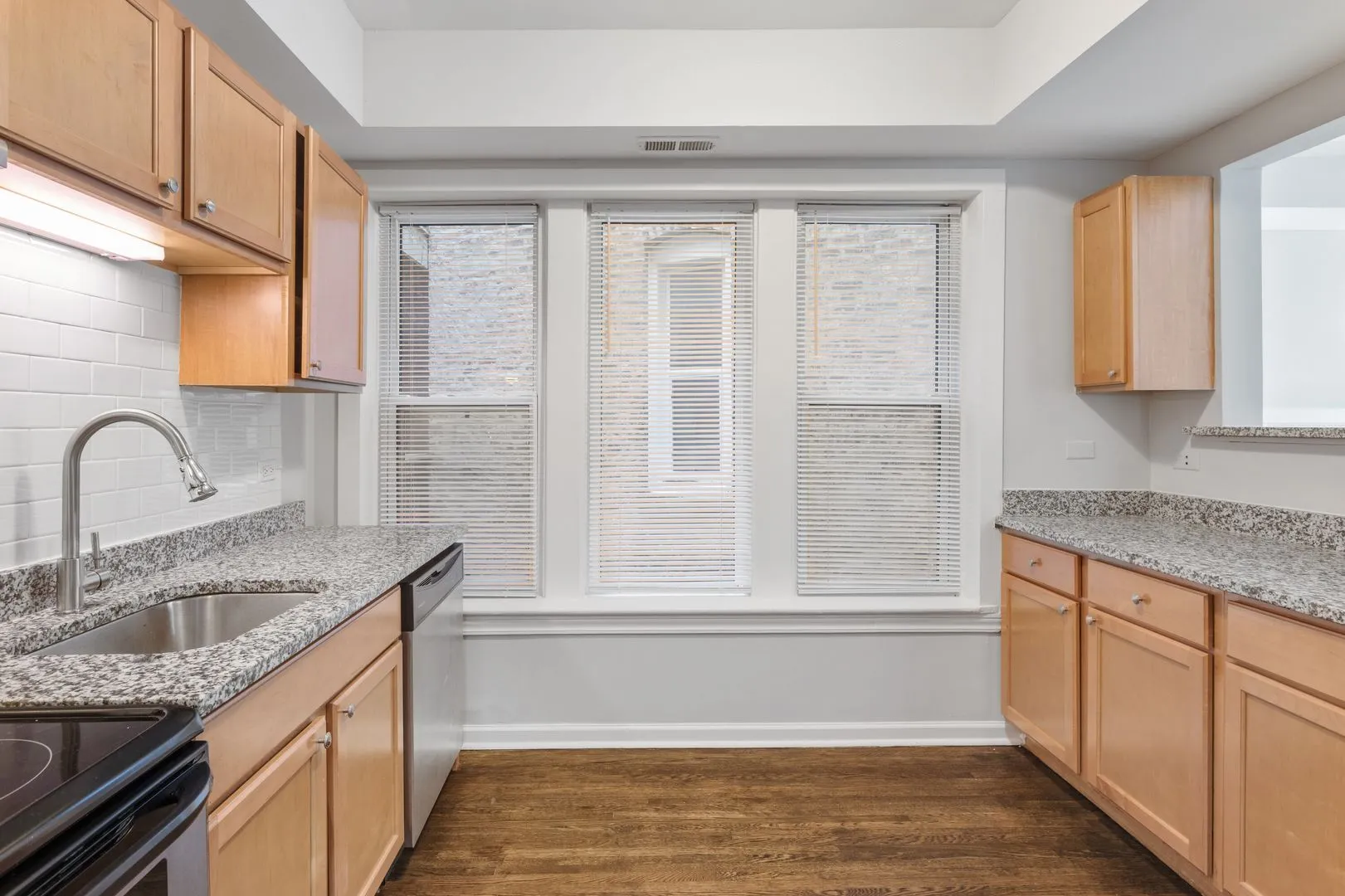 1460 W Fargo Ave, , 60626, USA 60626-unit#209-Chicago-IL