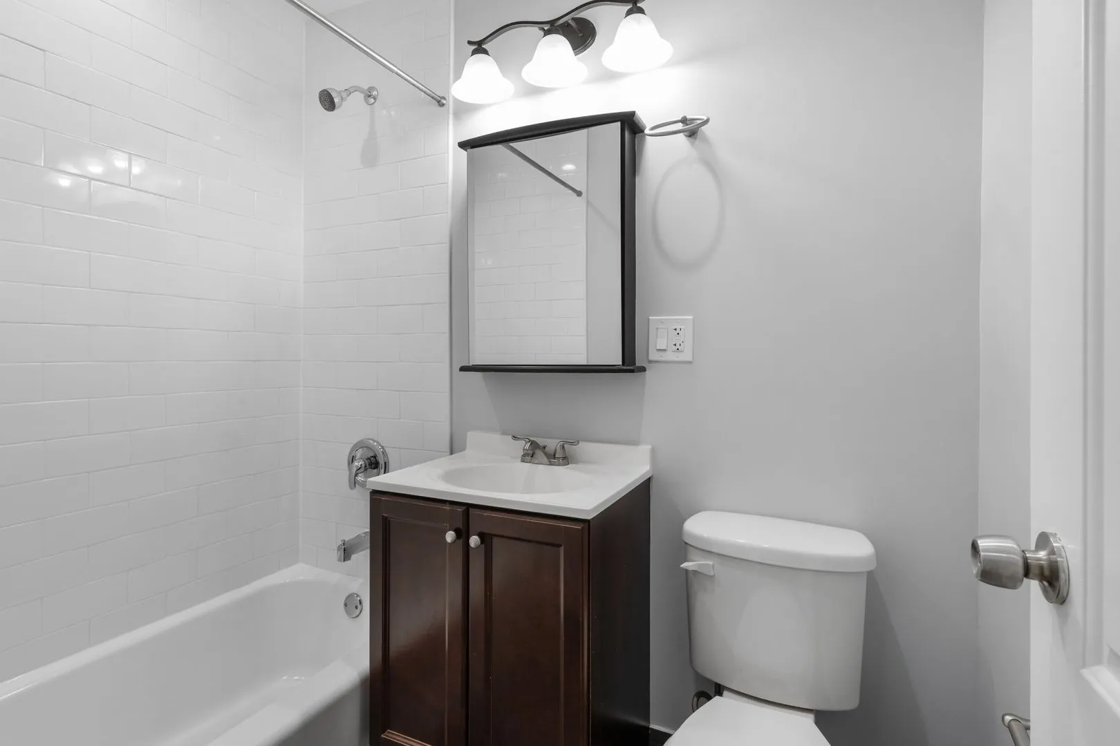 6021 N Winthrop Ave, ,  60660, USA 60660-unit#308-Chicago-IL