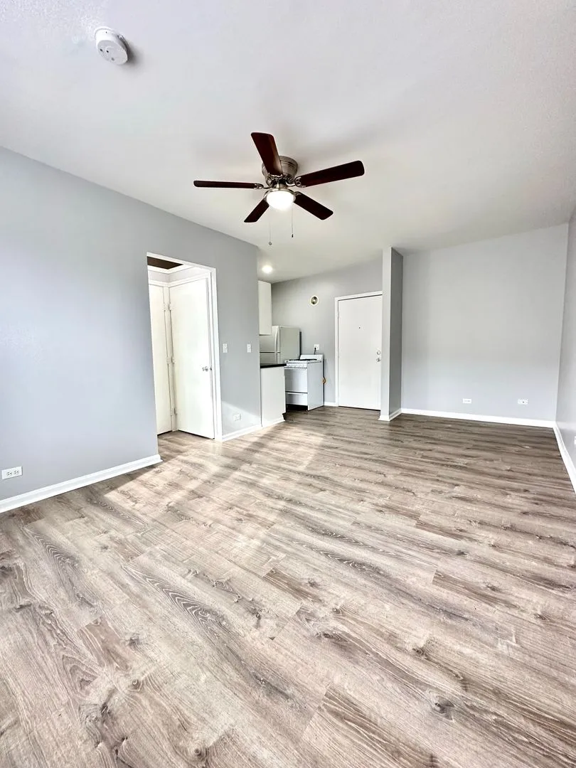 4031 N Kenmore Ave, , 60613, USA 60613-unit#.407-Chicago-IL