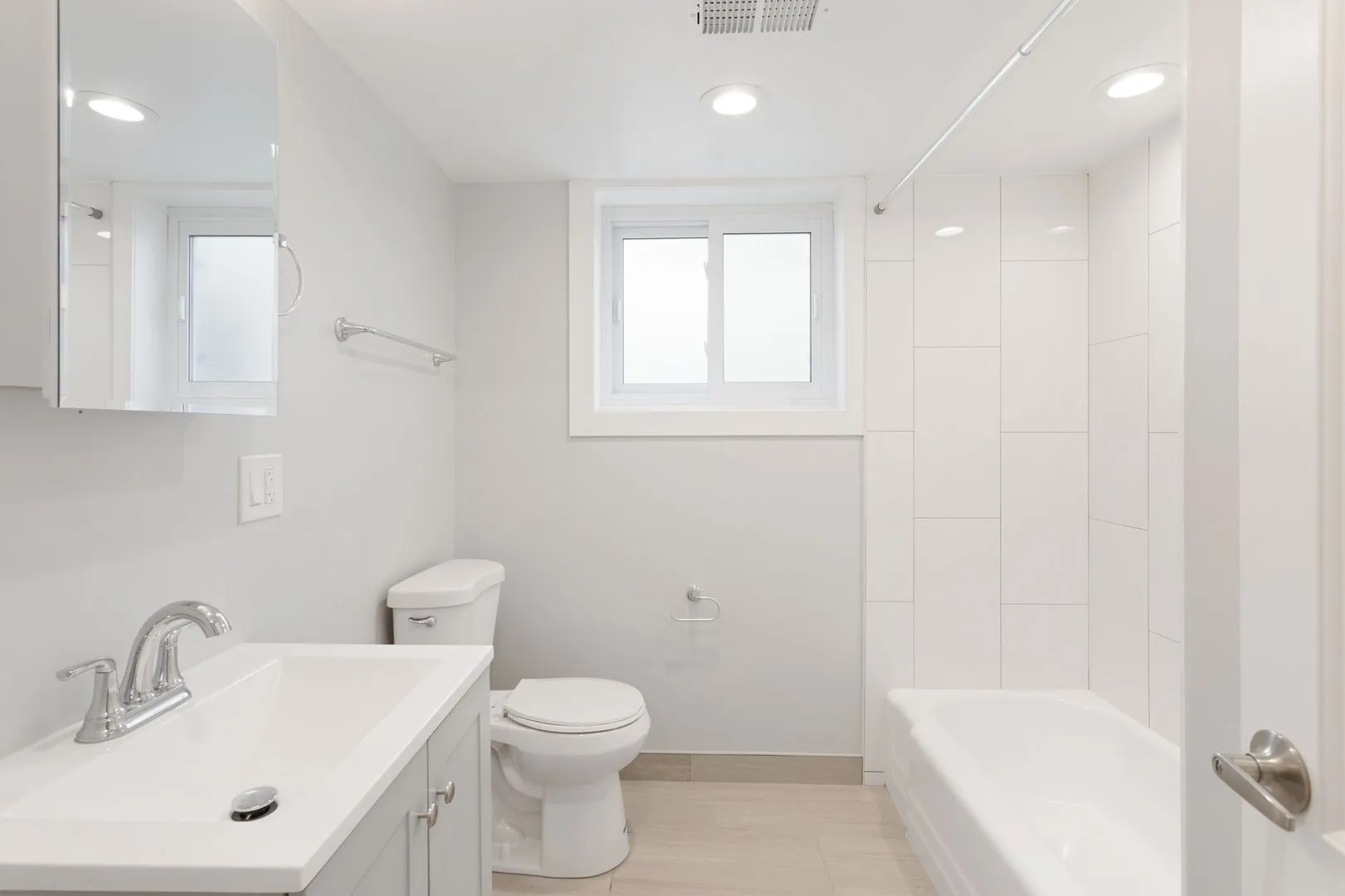 2333 W Lunt Ave, ,  60645, USA 60645-unit#401-Chicago-IL