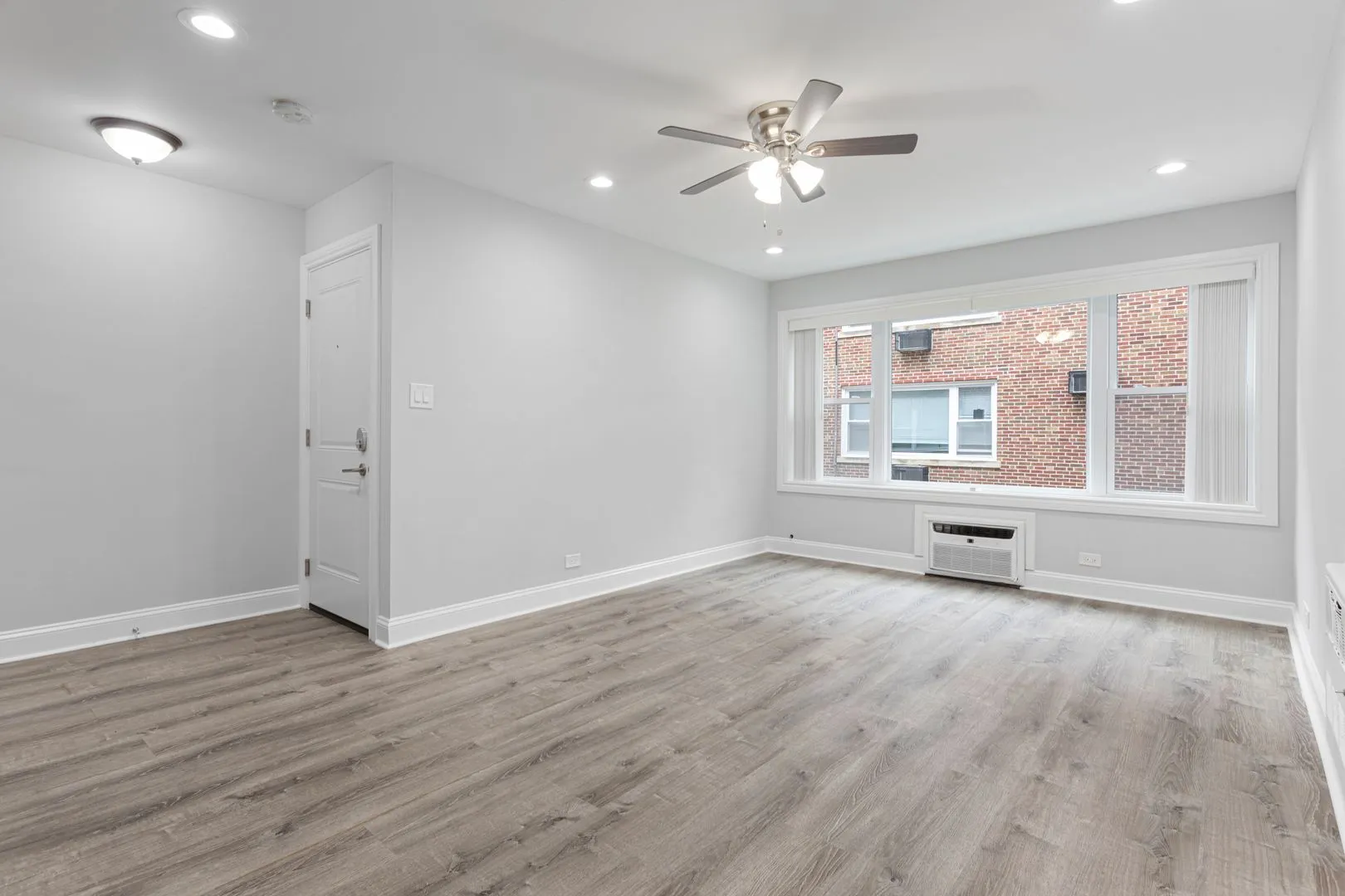 7630 N Eastlake Terrace, , 60626, USA 60626-unit#1E-Chicago-IL