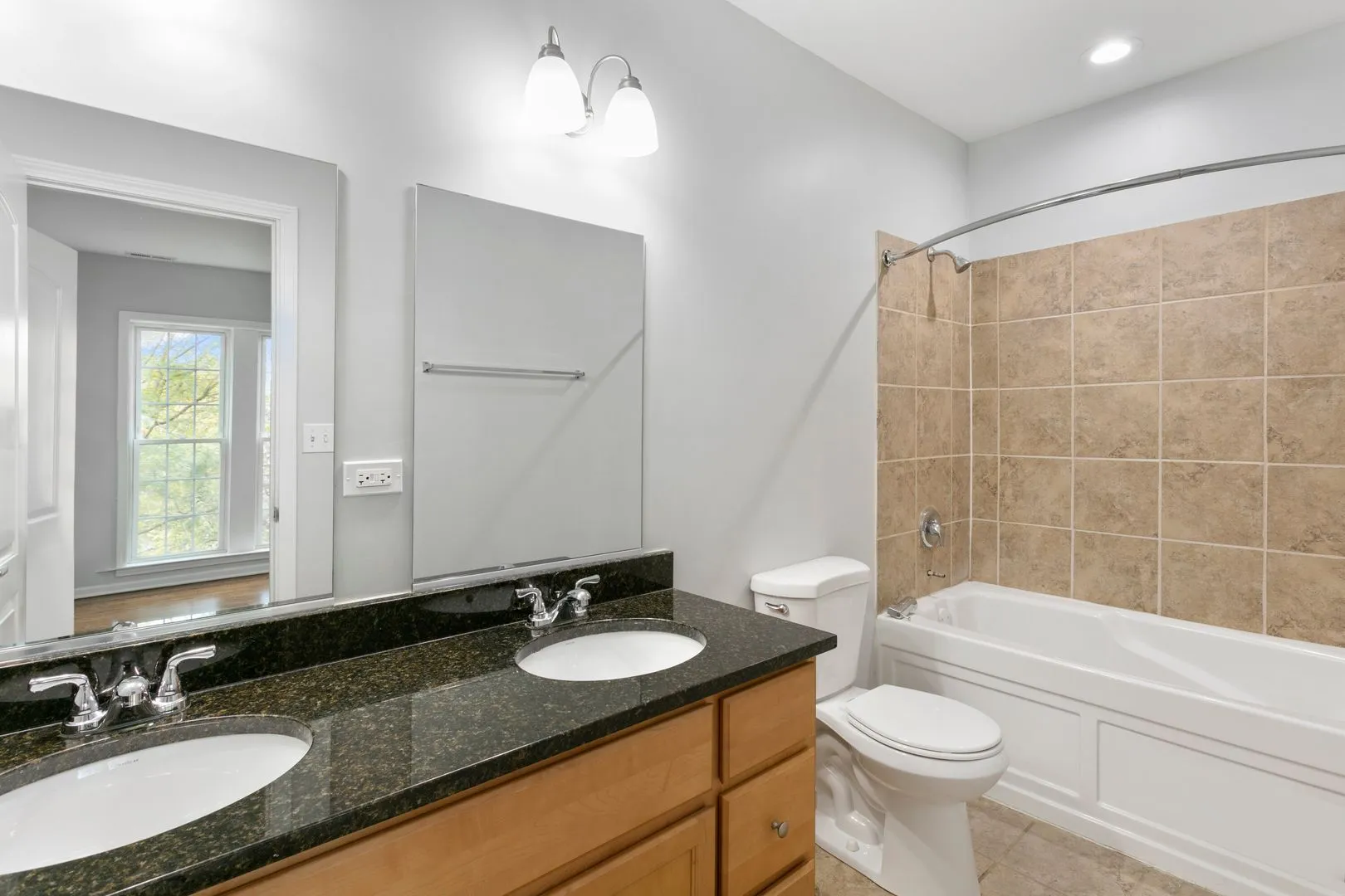 7734 N Ashland Ave, ,  60626, USA 60626-unit#A2-Chicago-IL