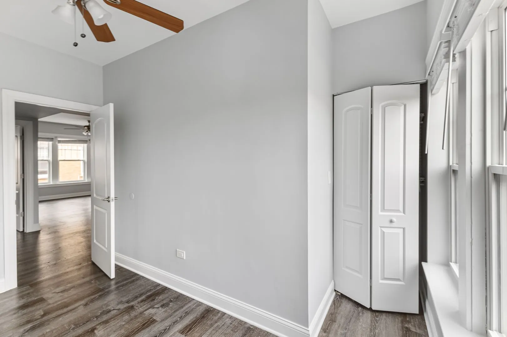 1112 W Glenlake Ave, ,  60660, USA 60660-unit#3RD FLOOR-Chicago-IL