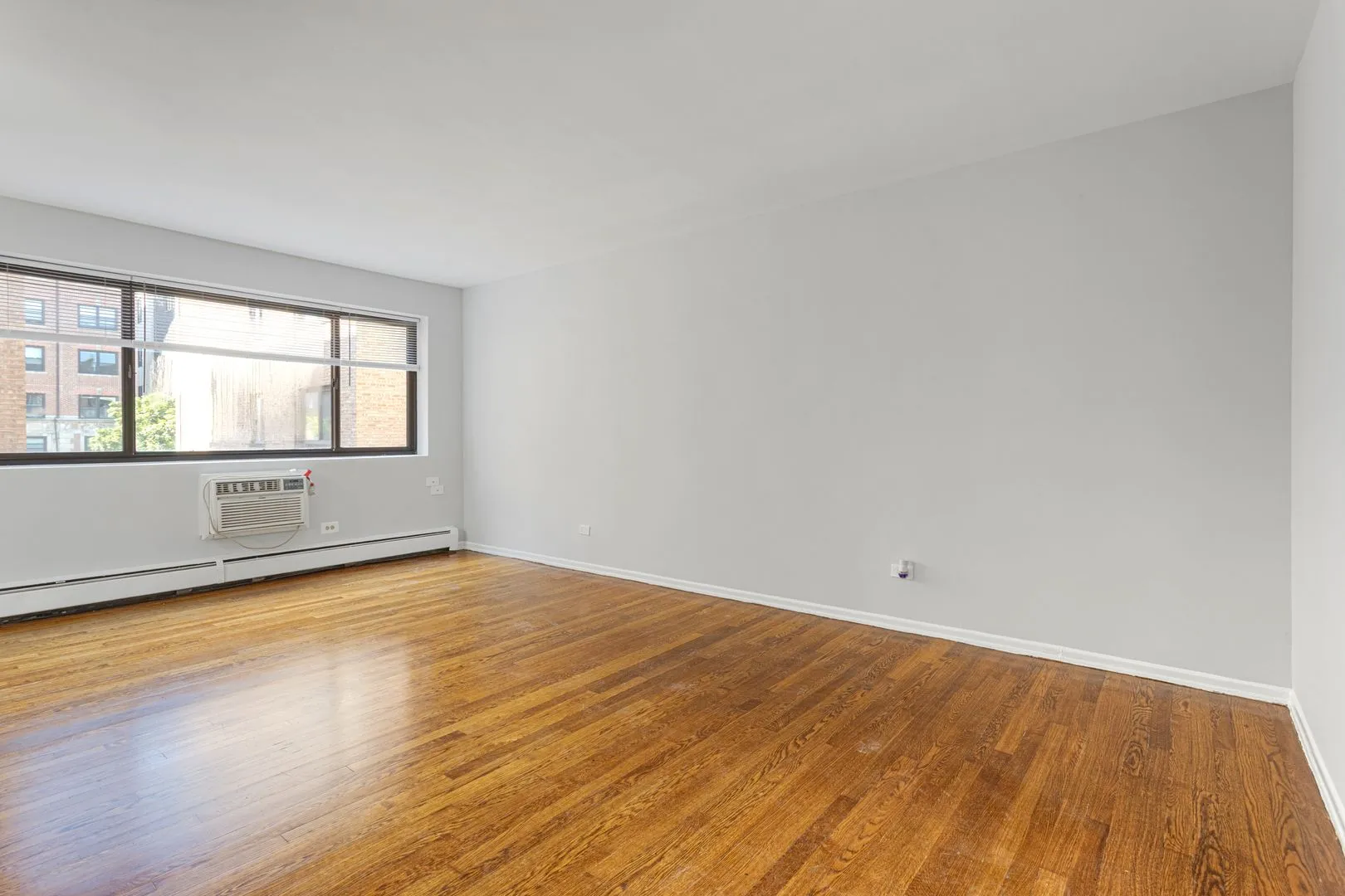 6021 N Winthrop Ave, ,  60660, USA 60660-unit#307-Chicago-IL