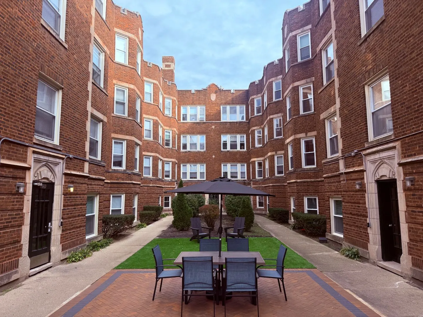 7383 N Damen Ave, ,  60645, USA 60645-unit#3W-Chicago-IL