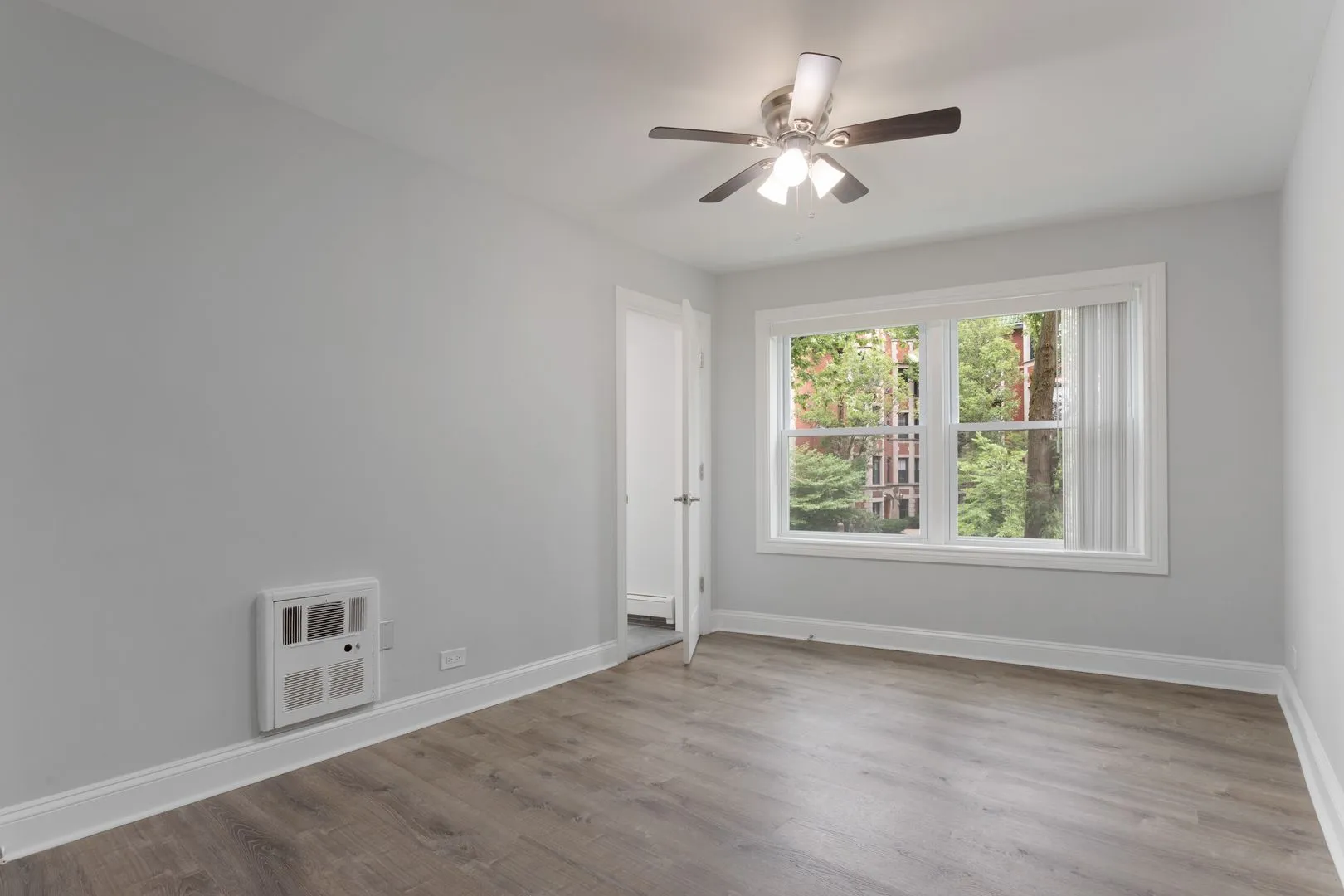 7630 N Eastlake Terrace, , 60626, USA 60626-unit#1E-Chicago-IL