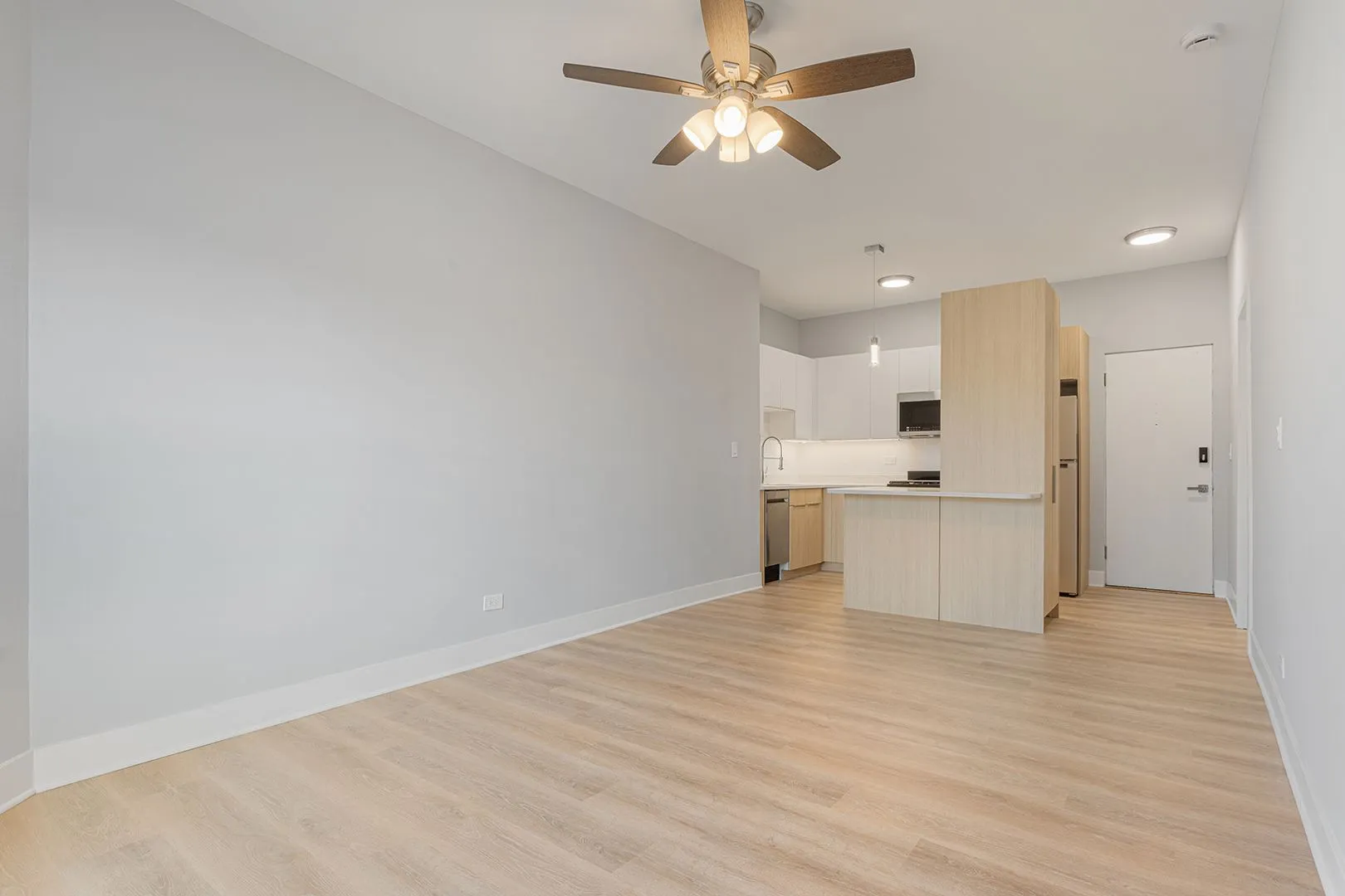 7600 N Sheridan Rd, ,  60626, USA 60626-unit#305-Chicago-IL