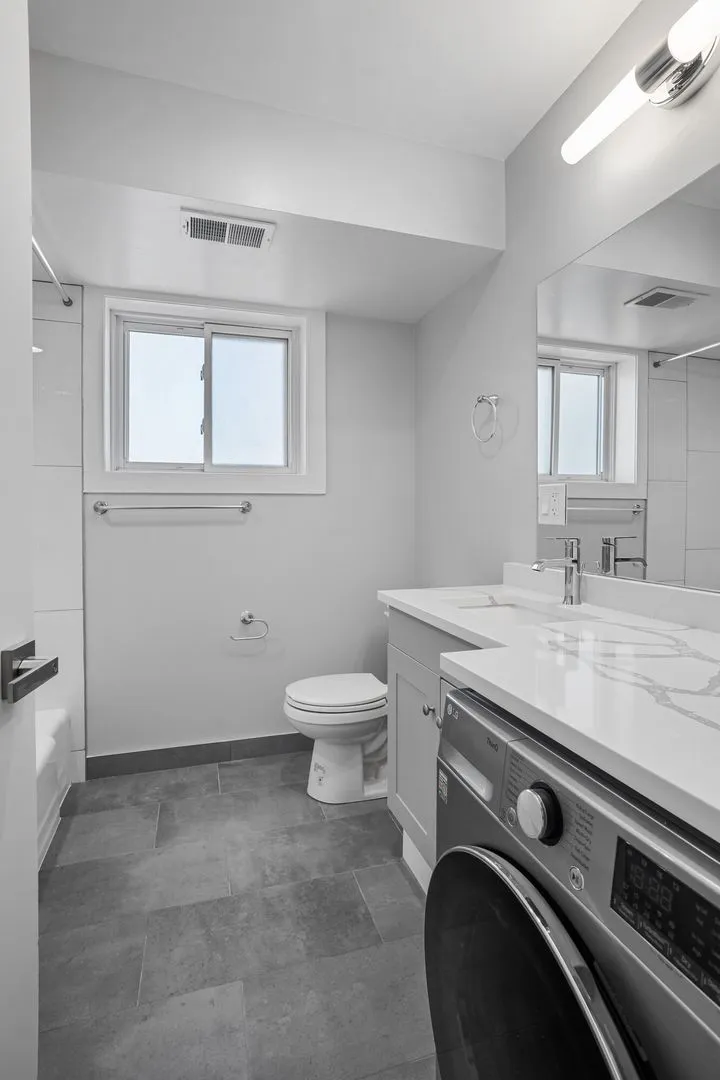 2333 W Lunt Ave, , 60645, USA 60645-unit#402-Chicago-IL