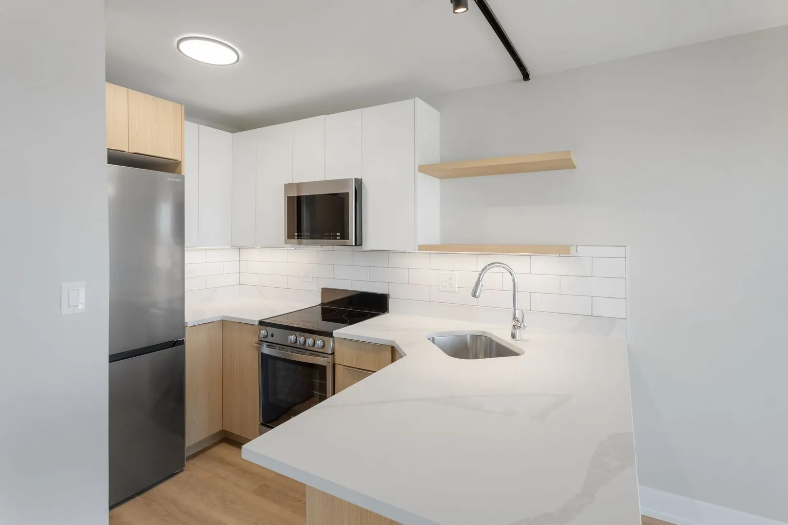 6166 N Sheridan Rd, ,  60660, USA 60660-unit#2L-Chicago-IL