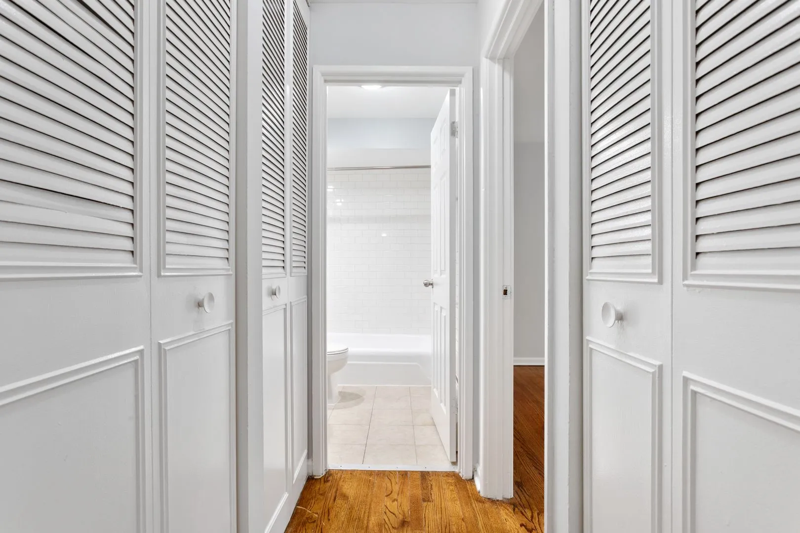 6001 N Kenmore Ave, ,  60660, USA 60660-unit#304-Chicago-IL